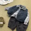 Colete jeans masculino com forro de fleece, espessado, novo estilo de inverno, colete quente para bebês e crianças maiores, peça externa para crianças, roupas de outono e inverno