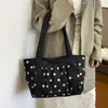 Bolso de hombro rosa de lunares nuevo, versátil para niñas, gran capacidad, moderno para ir al trabajo, se puede llevar debajo del brazo, bolso de mano, morado