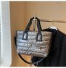 Bolso de Moda Transfronterizo para Mujer, Nuevo Bolso Versátil Casual de Nicho de Moda, Bolso Suave de Gran Capacidad, Bolso Tote de Hombro Cruzado