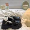 Mocasines Negros de Estilo Británico con Suela Gruesa para Aumentar la Altura 2025 Invierno Nuevo Estilo Slip-On Boca Baja Moños Flats para Mujer
