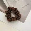 Elástico de cabelo retrô floral estilo coreano com laço e design de pérola, alta elasticidade, suave para o cabelo, adequado para meninas que vão ao trabalho