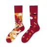 Meias Longas de Algodão Jacquard Cartoon Criativas Nova Tendência Outono/Inverno Estilo Casal Asimétricas Personalidade da Moda
