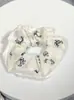 Elástico de Cabelo Scrunchie Listrado com Renda Estilo Coreano para Mulheres, Acessório de Cabelo Suave e Elegante, Elástico de Cabelo Scrunchie Estilo Coreano
