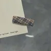 Pinza para el pelo de punto floral vintage de otoño e invierno, pinza lateral para mujer, accesorio para el pelo elegante y sofisticado, pinza para flequillo