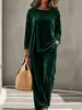 Ropa nueva de mujer transfronteriza europea y americana 2026, suéter casual de cuello redondo de manga larga, pantalones de longitud extendida, traje de mujer de terciopelo multicolor