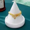 Pulsera Retorcida de Flor Chapada en Oro Vietnamita Incrustada con Diamantes, de Diseño Sencillo, Incrustada con Calcedonia Imitación, Joyería de Lujo Ligero Imitación Oro