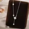 Colar de Trevo Minimalista da Moda para Mulheres com Design de Cintura Pequena, Corrente de Clavícula de Luxo de Nicho de Alta Qualidade