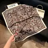 70 pequeno lenço quadrado elegante simples lenço profissional de seda artificial xale decorativo das mulheres novo lenço de seda de alta qualidade atacado