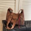 2025 Nuevo Bolso Grande de Lona Texturizada Estilo Retro para Mujer Mori Meng Otoño e Invierno Cara Suave Bolso de Hombro para Viajar