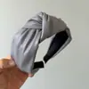 Diadema de Cuero Versátil de Ala Ancha, Moda y Sencillez, Diadema Nudosa de Cuero PU de Gama Alta para Salir, Pinza para Lavarse la Cara, Agujero para el Cabello para Mujeres