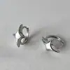 Pendientes Sencillos de Estrella para Hombres y Mujeres, Versátiles y de Moda para Parejas, Elegantes Pinzas para Orejas Apilables, Diseño de Nicho, Accesorios Únicos para Orejas con Forma de Estrella