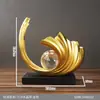Adornos de Resina Abstractos de Línea Lujo Ligero Decoraciones de Arte Moderno para Sala de Estar Oficina de Empresa Regalos de Inauguración