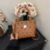 Bolsa de Mão Pequena Casual Simples para Mulheres 2026 Primavera Nova Moda Estilosa para Trabalho e Deslocamento Bolsa Saco Bolsa Transversal Tendência