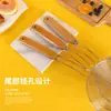 Colador de acero inoxidable directo de fábrica, cuchara para olla caliente con mango de madera para uso doméstico, colador para derrames de aceite de fideos, colador de cocina grande