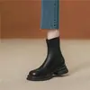 Botas estilo Martin sencillas y de suela gruesa para mujer, nueva colección otoño 2025, color café, con tacón oculto para mayor altura, adecuadas para mujeres petite, botines para primavera y otoño