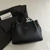 Bolsa Grande de Verão de Grande Capacidade para Mulheres 2025 Novo Estilo Bolsa de Ombro de Aparência Sofisticada Bolsa Tote Simples da Moda para o Dia a Dia