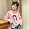 Camiseta infantil de algodão puro com mangas compridas e estampa de desenho animado, adequada para primavera e outono, gola redonda, peça básica versátil para meninas e bebês, estilo moderno