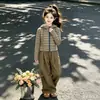 Chaqueta con capucha a rayas para niña Otoño 2026 Nueva Casual Elegante Superior para Estudiantes de Secundaria Versátil Moda Ropa Infantil