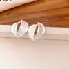 2026 Nuevos Brazaletes para Oreja Redondos de Metal Cepillado, Pendientes Minimalistas de Nicho, Lujo Ligero, Sensación de Alta Gama, Accesorios para Orejas Versátiles y Elegantes