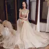 Vestido de Noite Elegante Cor Champanhe, Novo Modelo Justo para Receber Banquetes, Vestido de Festa para Socialites