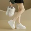 Zapatillas Blancas de Suela Gruesa 2026 con Diseño Retro, Primavera y Otoño, Nicho, Versátiles, Estilo Chino de Moda, Nuevos Mocasines Casuales para Mujer