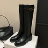 Hebilla de cinturón de moda estilo británico de 4.5 cm, botas de caballero, nuevo modelo otoño e invierno 2026, punta redonda, tacón grueso, botas largas hasta la rodilla