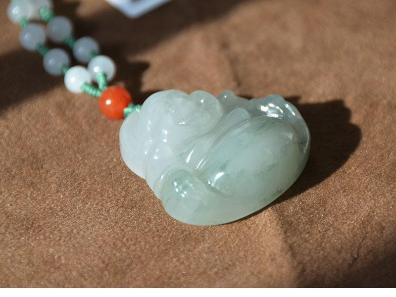 智贝主图_3新疆天然金丝玉天山翠带翠宝石光细料笑佛吊坠38