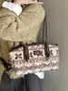 Bolsa Tote Retrô para o Dia a Dia, Grande Capacidade, High-End, Fashion, Versátil Bolsa de Lã para Mulheres, Bolsa de Ombro Estilo Coreano para Outono e Inverno para Mulheres