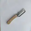 Pelador con Mango de Madera Acero Inoxidable Herramienta Doméstica para Cortar Cebolletas, Pelador de Frutas de Cocina, Cuchillo para Caña de Azúcar, Cuchillo Dentado Multifuncional