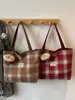 Bolso de Hombro a Cuadros de Gran Capacidad para Mujer 2026 Nuevo Estilo Coreano Bolso Tote Versátil para Mujer Bolso de Mano de Nicho a la Moda para Mujer