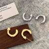 Aretes Estilo Lujo Accesible Ins Aretes de Diseño Nicho para Mujer Aretes Metálicos de Gama Alta Estilo Frío Europeo y Americano Aretes Normcore Aretes