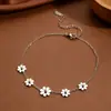 Set de Joyería de Acero de Titanio Flor de Margarita: Tobillera de Crisantemo, Aretes, Collar, Pulsera Conjunto, Conjunto de Margaritas Pequeñas de Verano