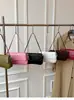 Novo modelo transfronteiriço da fábrica de origem: bolsa de mão da moda de nicho, versátil e estilosa, bolsa de ombro com aba para mulheres, atacado