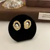 Pendientes de Flor Perla Zirconia Estilo Retro Francés Elegantes y Suaves para Mujer, Lujo Ligero, Exquisitos y de Alta Gama, Hermosos Pendientes