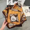 Bufanda de Seda Personalizada con Bloques de Color y Líneas Geométricas, Chal Pequeño para Mujer, Pañuelo para la Cabeza, Nuevo Pañuelo Pequeño de Seda Multiusos 2026