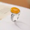 Anillo de Plata de Ley S925 Yilu con Ámbar Patrón de Hierba Tang Envejecido Vintage Estilo Chino Nuevo Simple Elegante Anillo Cuadrado de Plata