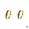 Aretes de círculo al por mayor de fábrica de cobre chapado en oro de 18 quilates viento frío INS ligeramente incrustados con circonio de color diseño redondo hebilla para la oreja marea
