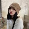 Gorro frío de estilo japonés para otoño e invierno, con letras pequeñas brillantes, protección para las orejas para mujer, gorro de punto vintage con cabeza grande Wai