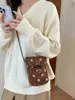 2026 Nueva Bolsa Vertical de Teléfono Móvil de Lunares para Mujer, Bolso Cruzado Pequeño de Moda con Hebilla de Cuerno, Bolso de Hombro Vintage de Gamuza