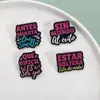 Frases en Inglés Divertidas y Humorísticas, Broches Trabajadores, Nuevos Accesorios de Ropa Europeos y Americanos, Pines para Cuello, Insignias Metálicas Versátiles