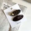 Leopardo marrom Stitch Stitch Champagne Pearl Texture Patch Gold Label Letter Hairpin Advanced Sense Duckbill Clip Hair Accessories