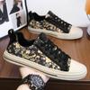 Zapatos de Hombre de Moda, Nuevos Tenis de Cuero Estampados para Verano, Versátiles para Todas las Estaciones, Zapatos Casuales Británicos para Hombre Elegantes y Transpirables de Tendencia