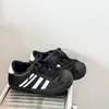 Tenis blancos para niños, nuevo modelo de otoño, tenis de concha gruesos para niñas, zapatillas deportivas casuales de suela suave para niños mayores