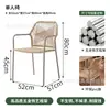 Conjunto de mesa e cadeiras de rattan para exterior, adequado para cafés, restaurantes ao ar livre, hotéis e áreas de lazer no jardim; combinação de mesa de jantar e cadeiras em liga de alumínio