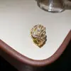 Nuevo Pulsera, Anillo, Pendientes, Collar de Pluma de Zirconia, Conjunto de Joyería de Moda Personalizado, Joyería de Lujo Ligero y de Alta Gama para Mujeres