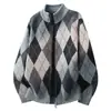 Suéter Cardigan com Zíper e Gola Alta Masculino Novo Outono/Inverno 2026 Moda Jovem Malha Xadrez Solta Jaqueta Casual