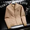Chaqueta Bordada para Hombre Primavera y Otoño 2025 Nueva Moda Chaqueta de Béisbol con Cuello NY para Hombre Top de Otoño