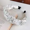 Diadema plisada brillante de pedrería estilo francés, diadema ancha de satén suave, realza la elegancia, adecuada para lavarse la cara, un accesorio para el cabello de lujo ligero