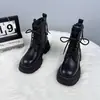 Botas Martin estilo britânico femininas, nova coleção outono/inverno 2026, estilo popular, forradas com fleece, sola grossa, com aumento de altura, modernas, botinhas de sola macia para mulheres baixinhas