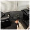 2025 Bolsa de Ombro de Alta Qualidade para Axila Feminina Nova Moda Coreana Bolsa de Ombro Elegante Bolsa Quadrada Pequena Simples de Nicho
